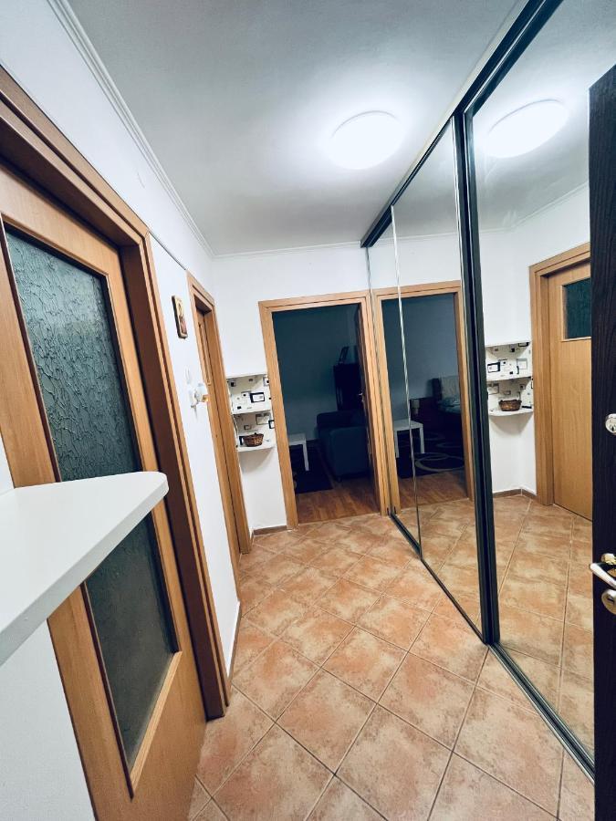 Orange Studio Apartament Bucureşti