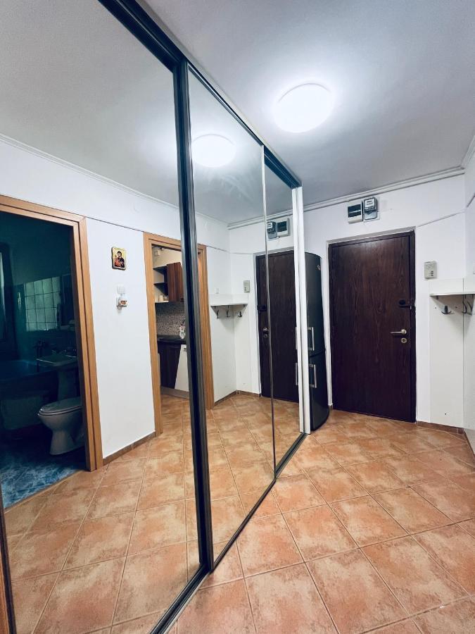 Orange Studio * Bucureşti
