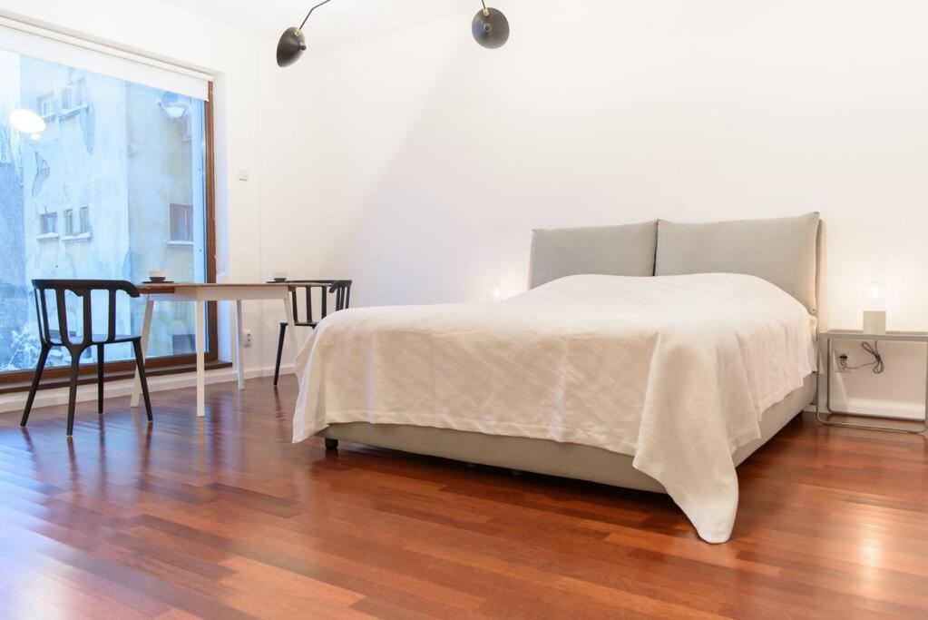 Apartment Bianco 19 - Universitate - Old Town