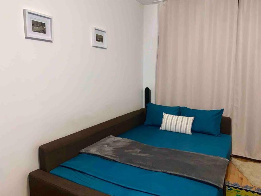 Muncii Area Netflix Apartament *