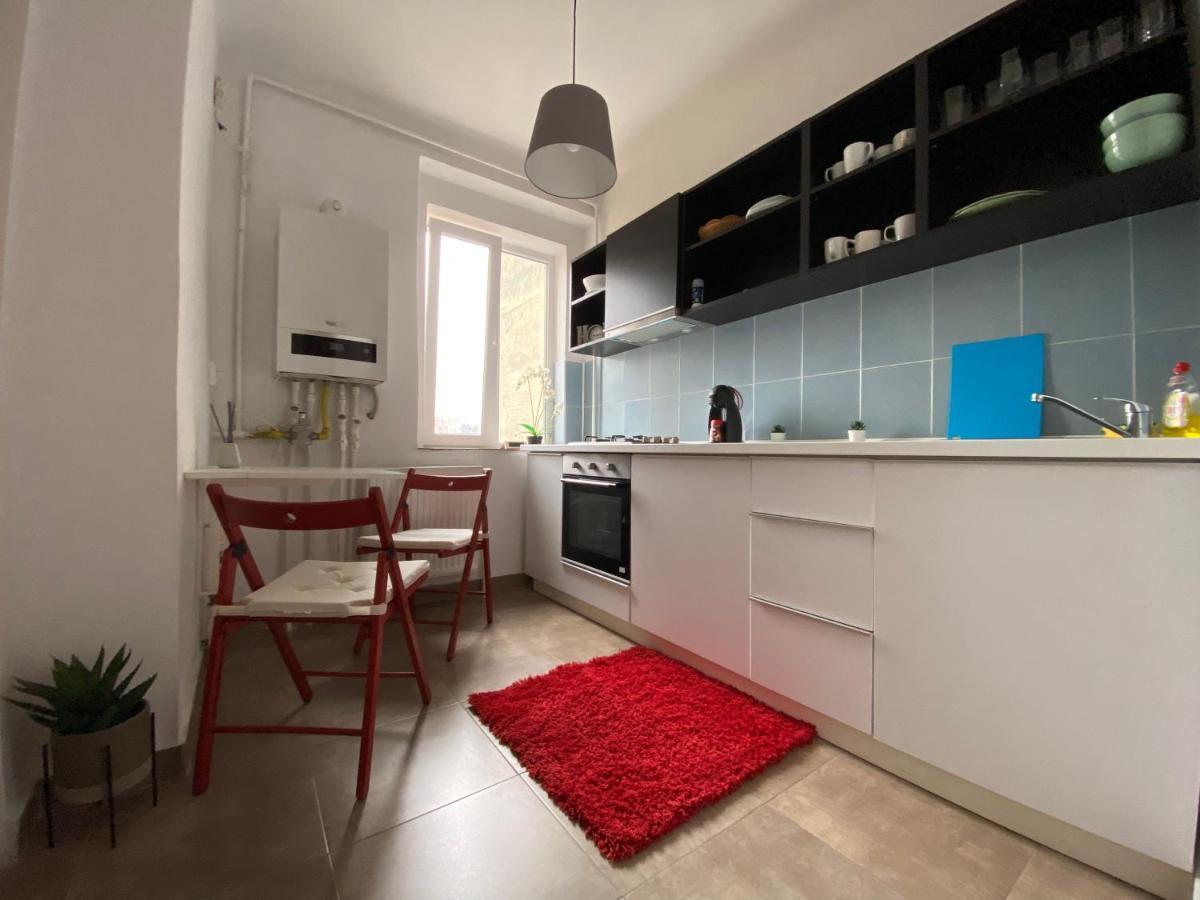 Aqua Old Apartment Bucharest
