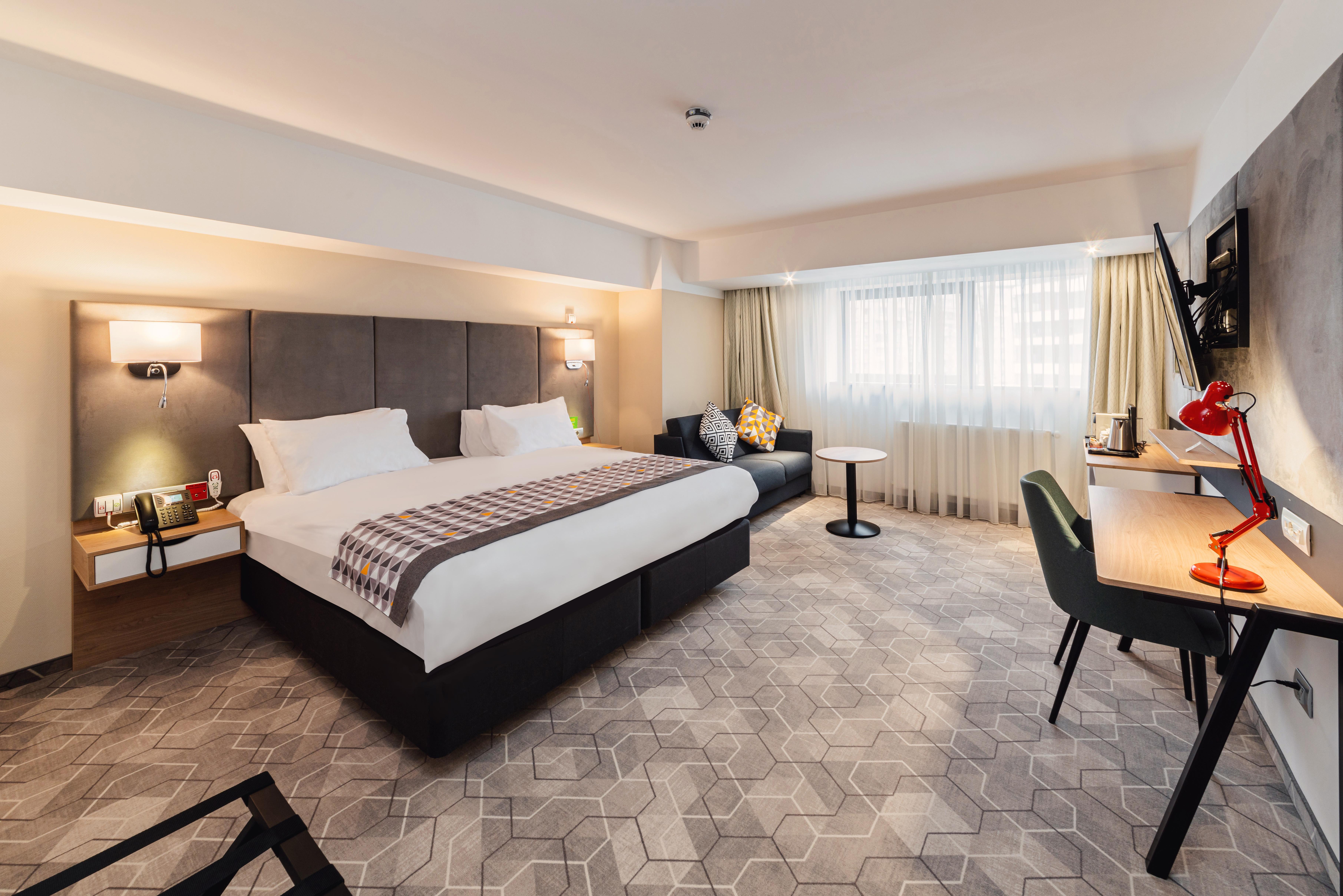 - Times, An Ihg Hotel Bucareste