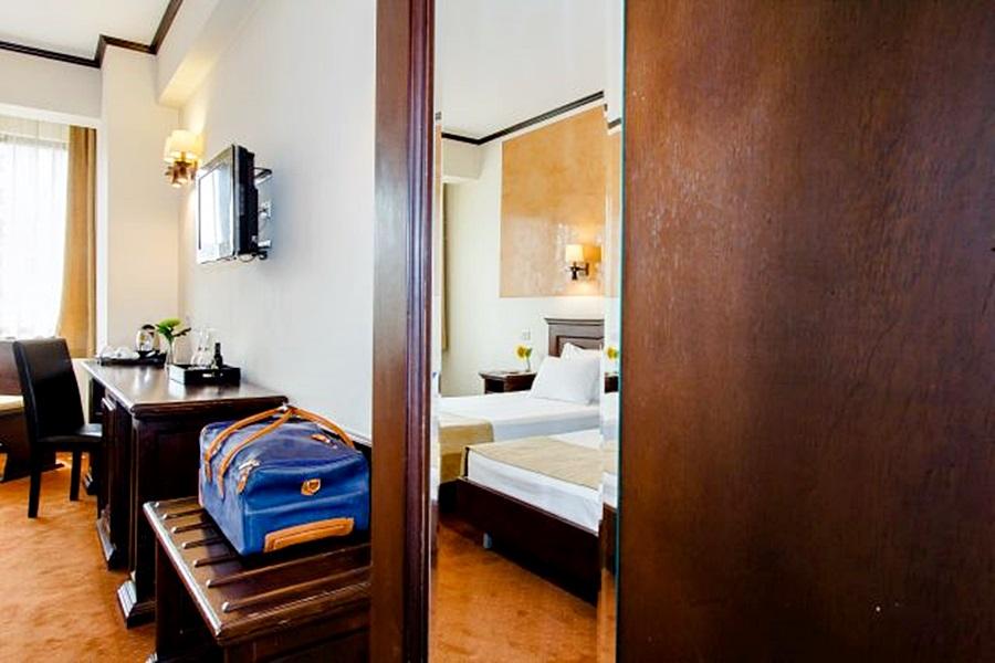 Hotel International Centre 4*