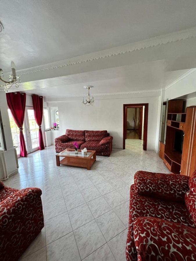 Apartment Unirii 64 Bucharest