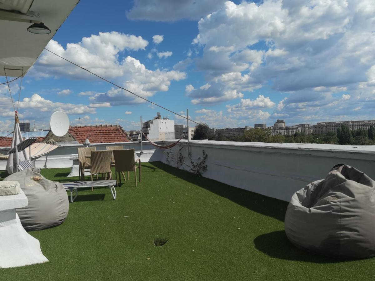 Apartment Penthouse Kogalniceanu Bucharest