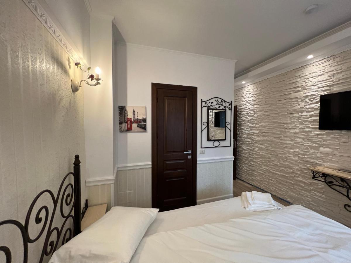 Boutique Cathedral Plaza Residences For Rent Downtown * Bucureşti