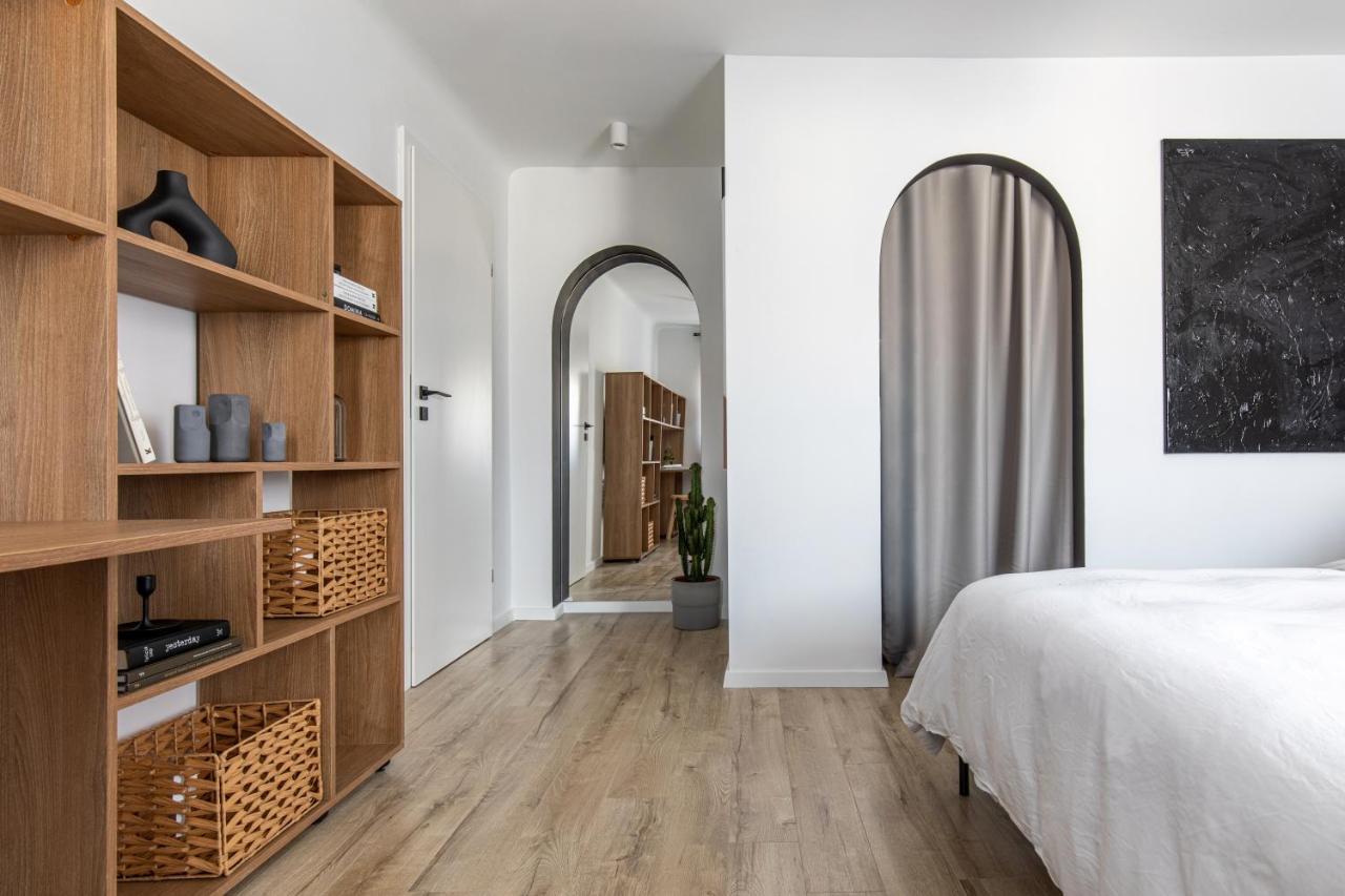 Apartment Downtown Story By Urbanesq