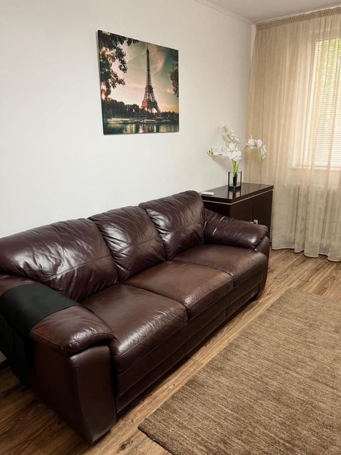 Apartament 3 Camere, Dotat Cu Toate Utilitățile Apartament