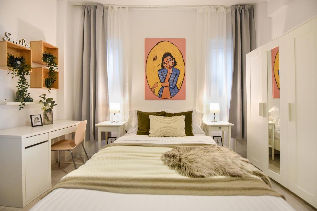 Apartment Central Treasure - Cozy 2 Bedroom In Historic Old Town Bucharest