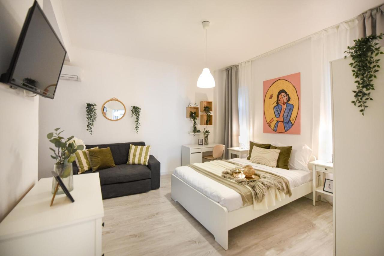 Apartment Central Treasure - Cozy 2 Bedroom In Historic Old Town Bucharest