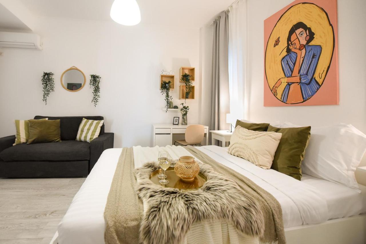 Central Treasure - Cozy 2 Bedroom In Historic Old Town *