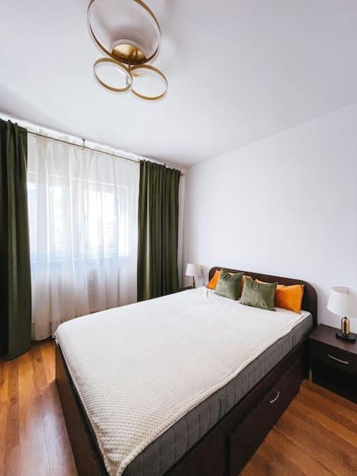 Quickspace Modern Concept * Bucharest