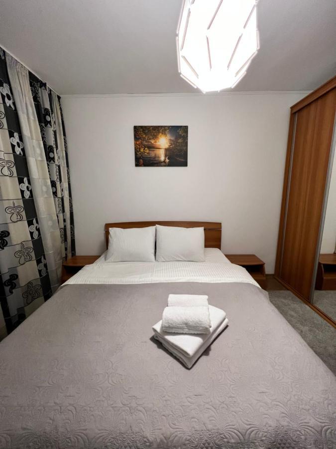 Apartament 3 Camere, Dotat Cu Toate Utilitățile Bucureşti