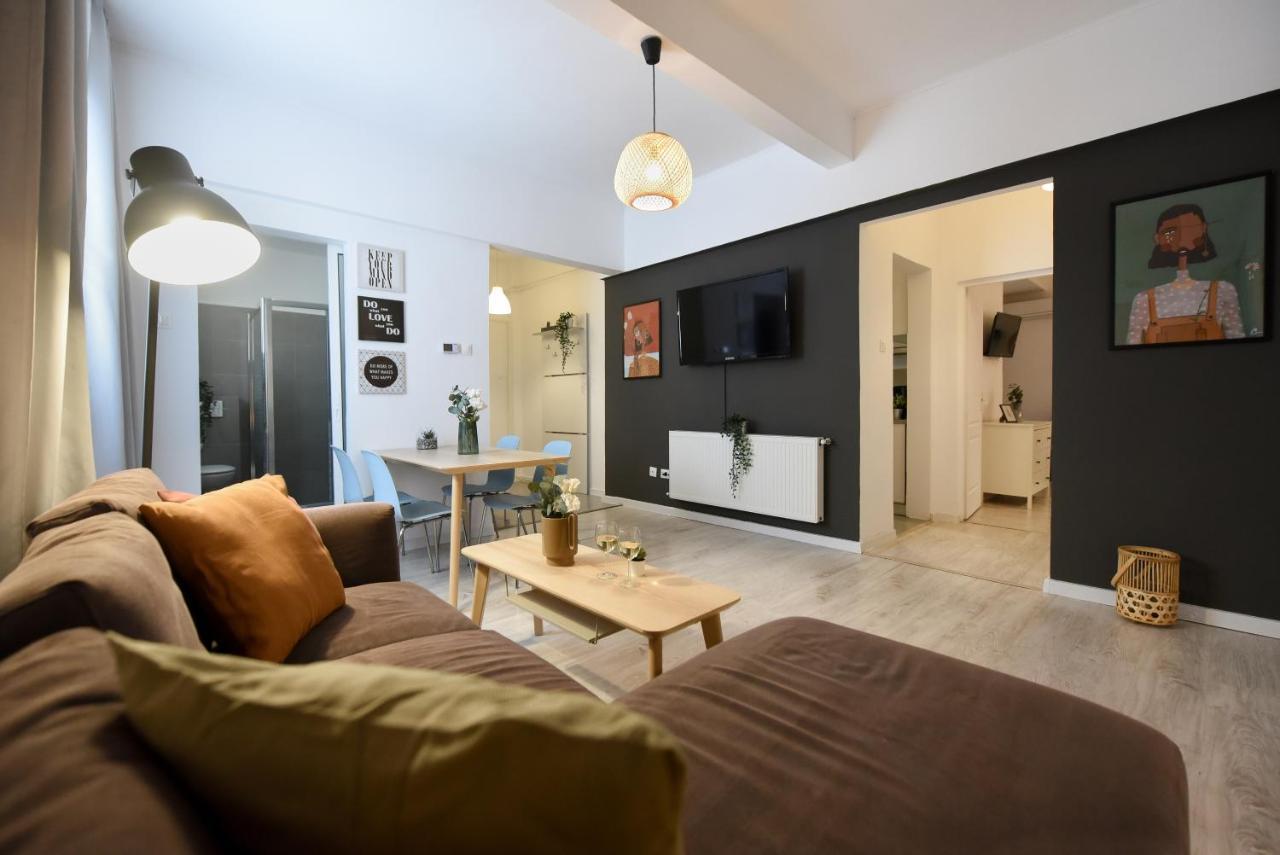 Apartment Central Treasure - Cozy 2 Bedroom In Historic Old Town Bucharest