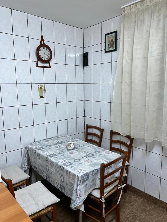Apartament 3 Camere, Dotat Cu Toate Utilitățile