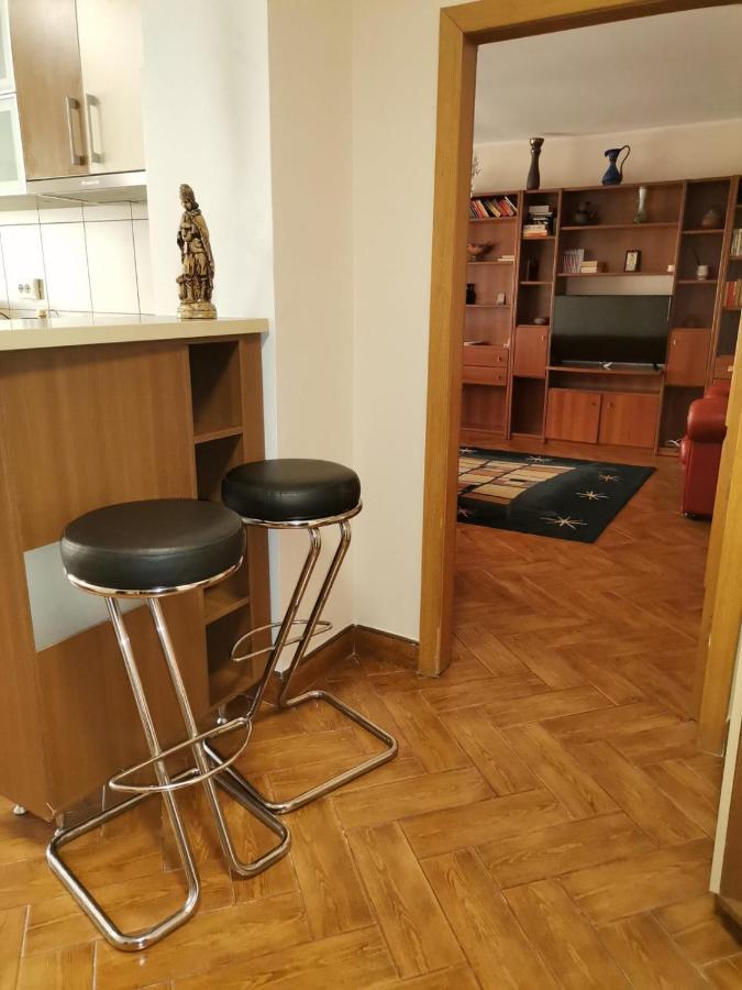 2 Cu Centrala Apartment Bucharest
