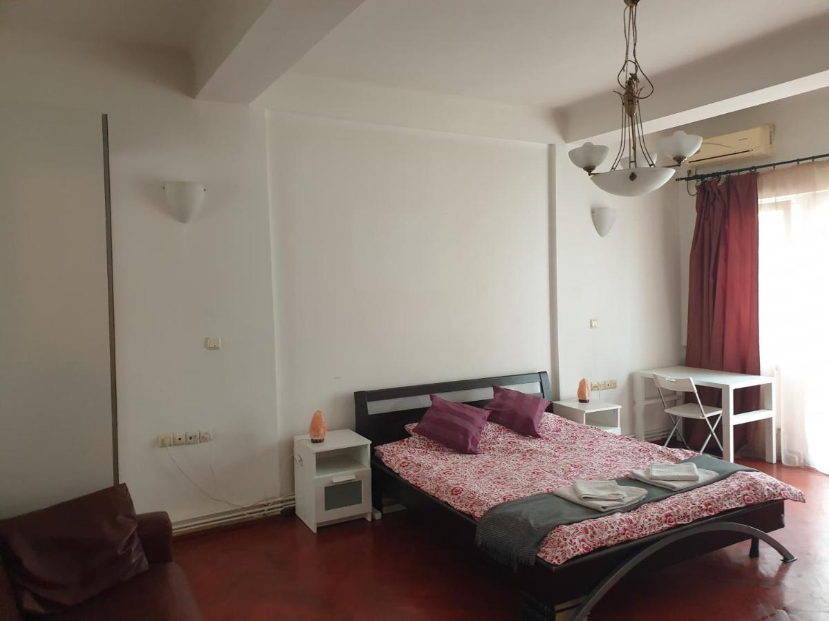 La Casa De Danel * Bucharest