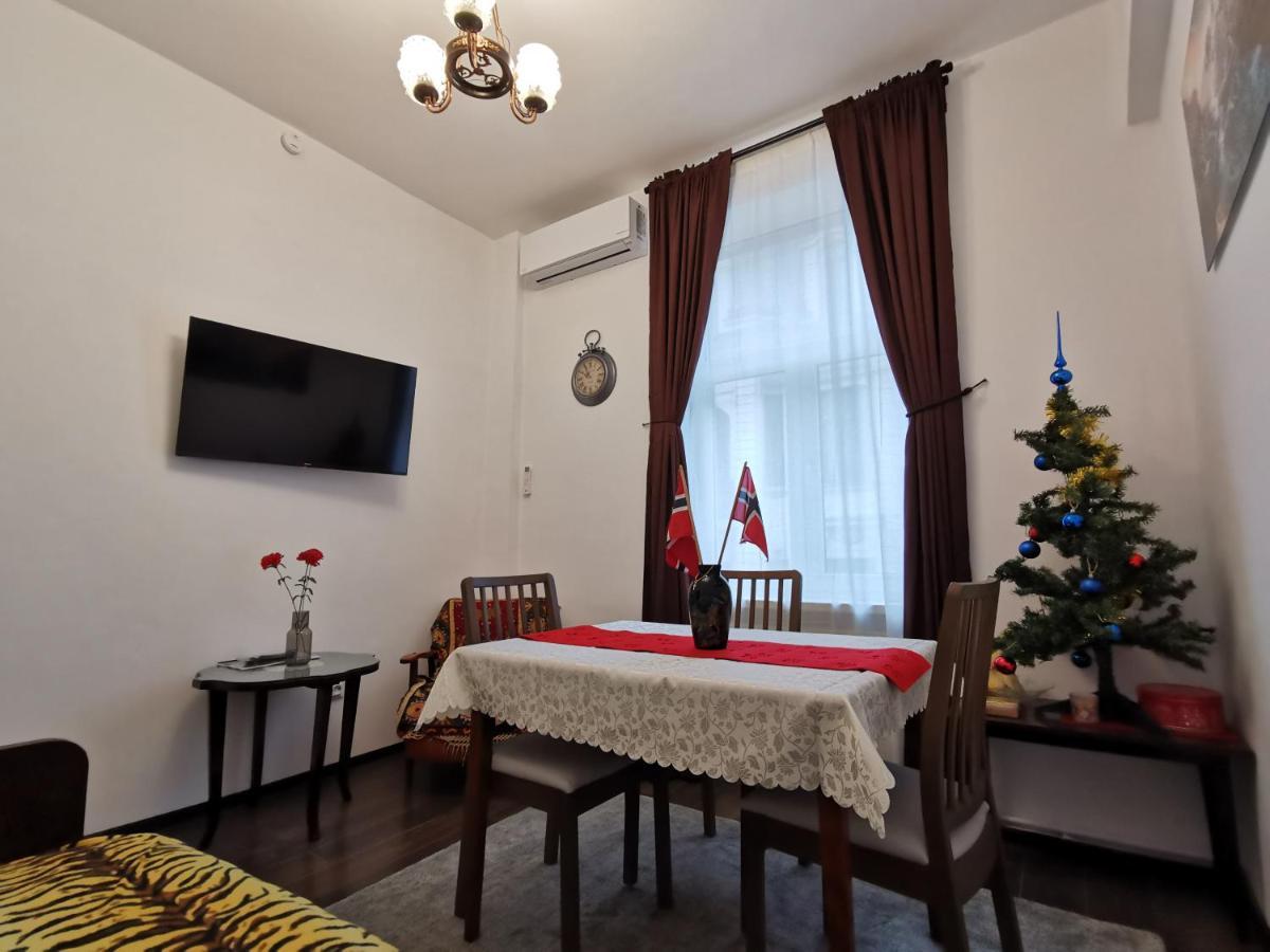 Smardan 16 Oldtown Apartment
