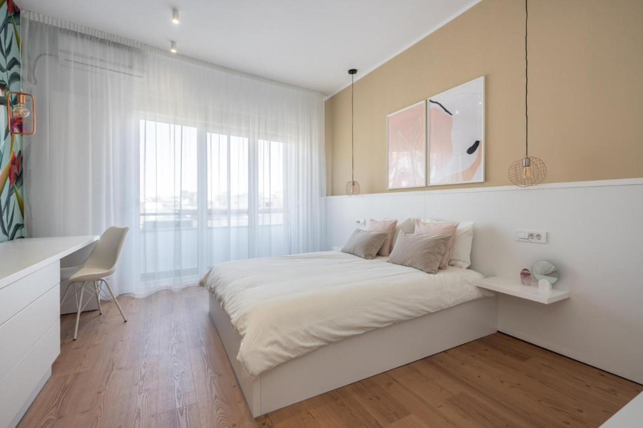 Apartment Fabulous With View In Calea Victoriei Bucharest
