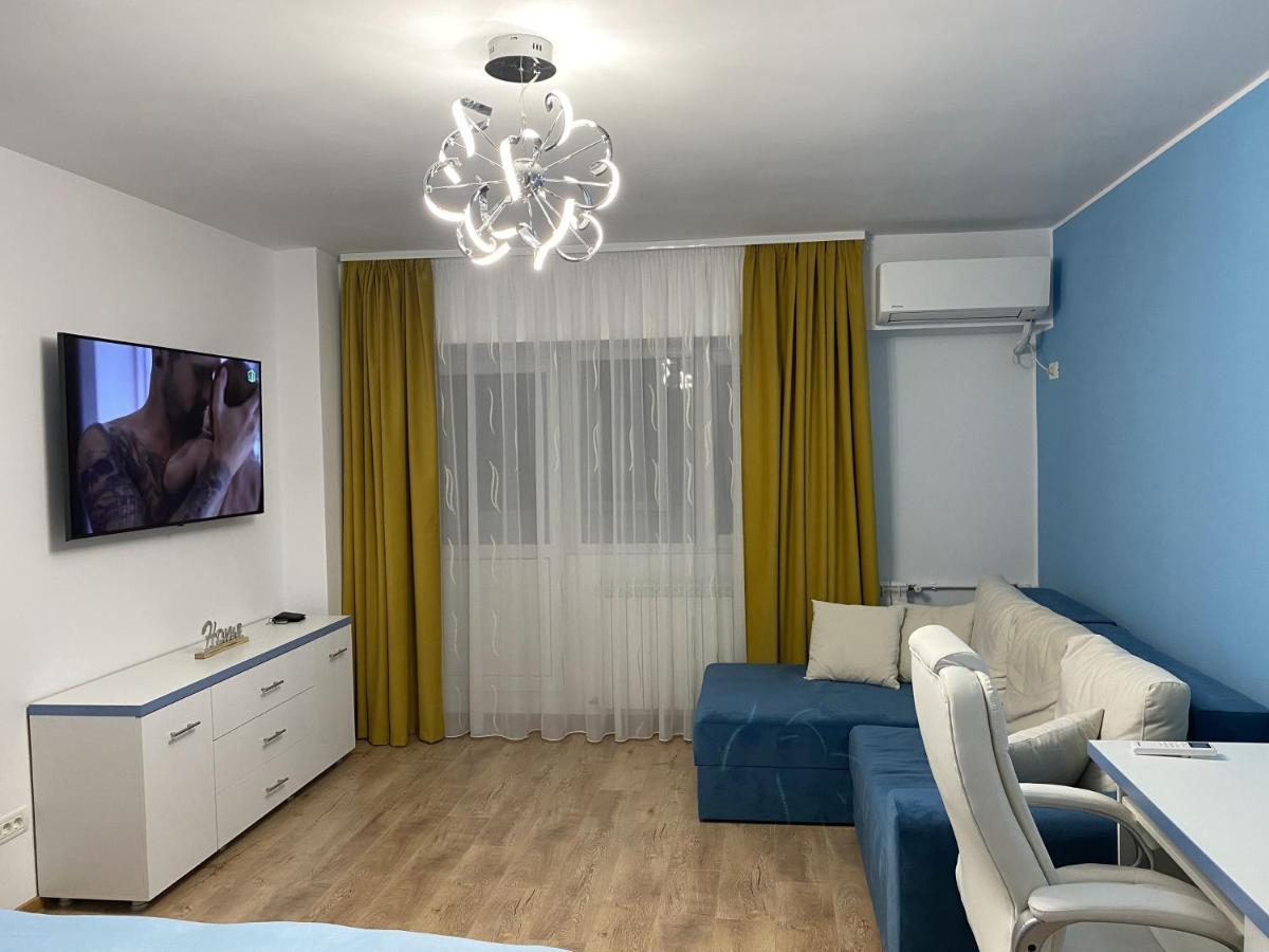 Turquoise Nerva Traian Bucharest