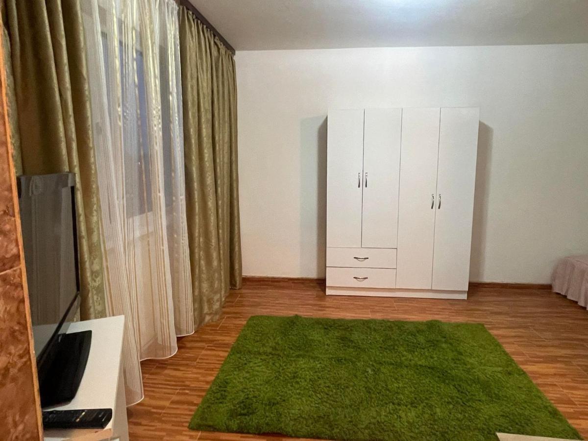 Apartment One Ptm *
