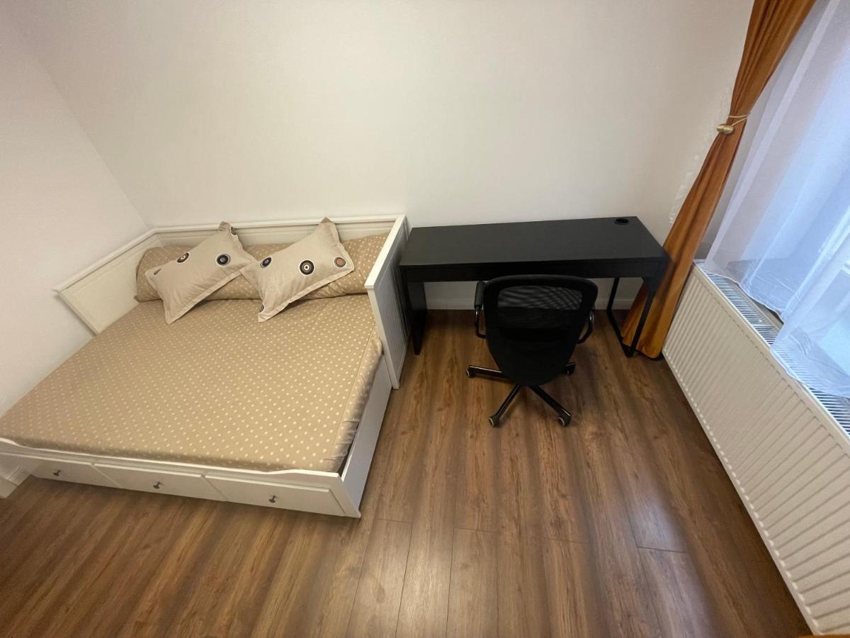 Apusului Apartment *