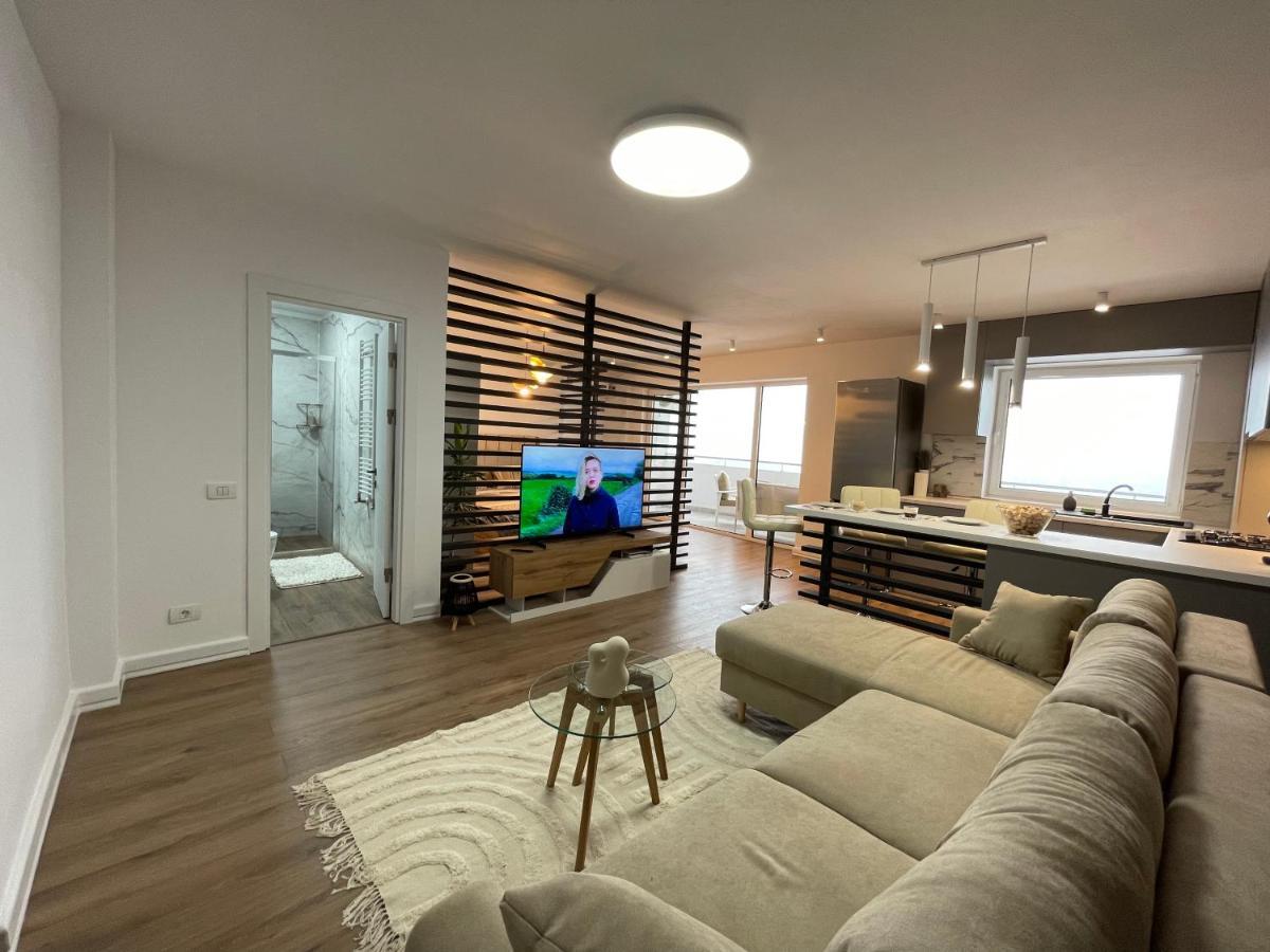 Apartment Malachite Urban Gem - Skyline Terrace Oasis Bucharest