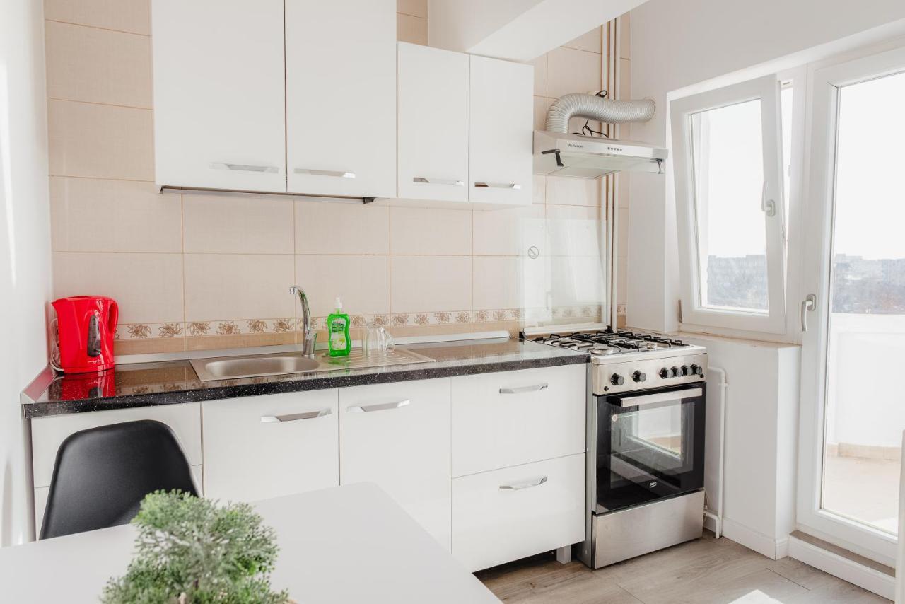 Apartament 2 Camere, Decomandat, In Zona Centrala Bucureşti