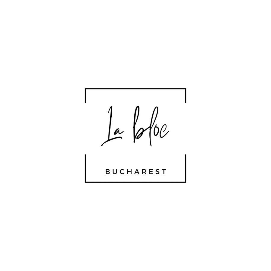 La Bloc - At The Block Apartment *