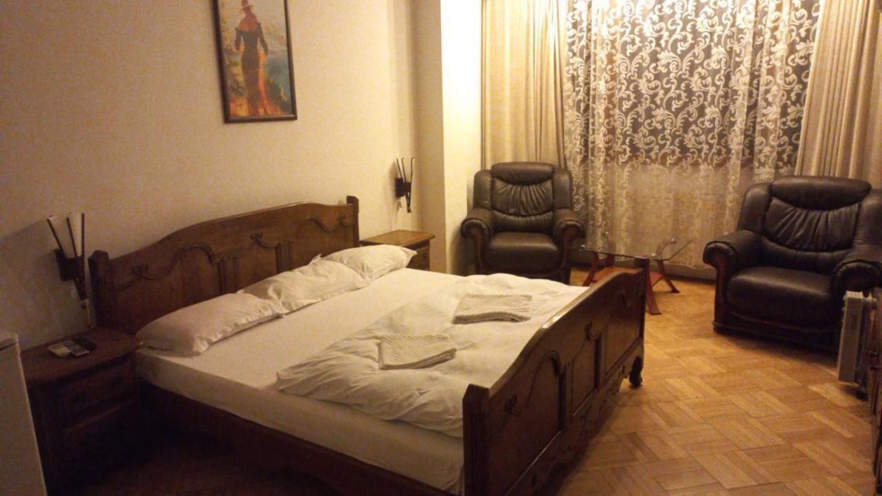 Pensiune Aviatorilor Economic Low Cost