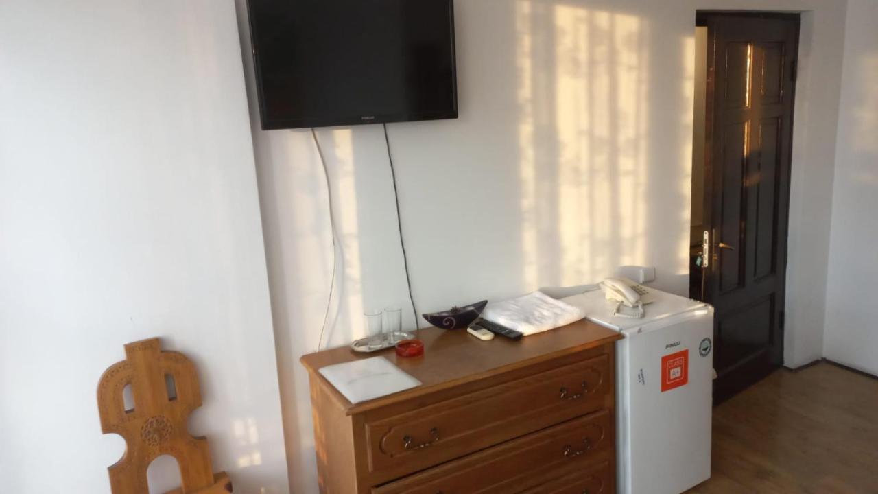 Pensiune Aviatorilor Economic Low Cost Bucureşti