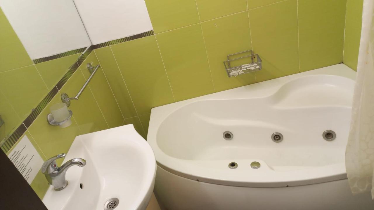 Pensiune Aviatorilor Economic Low Cost Bucureşti