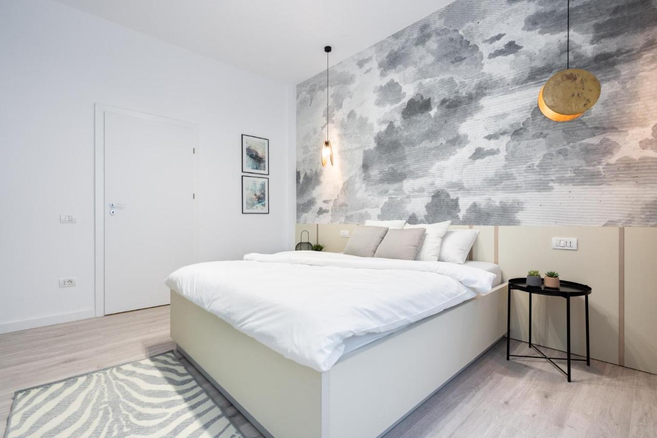 Four Bedroom Apartment, Old Town * Bucureşti