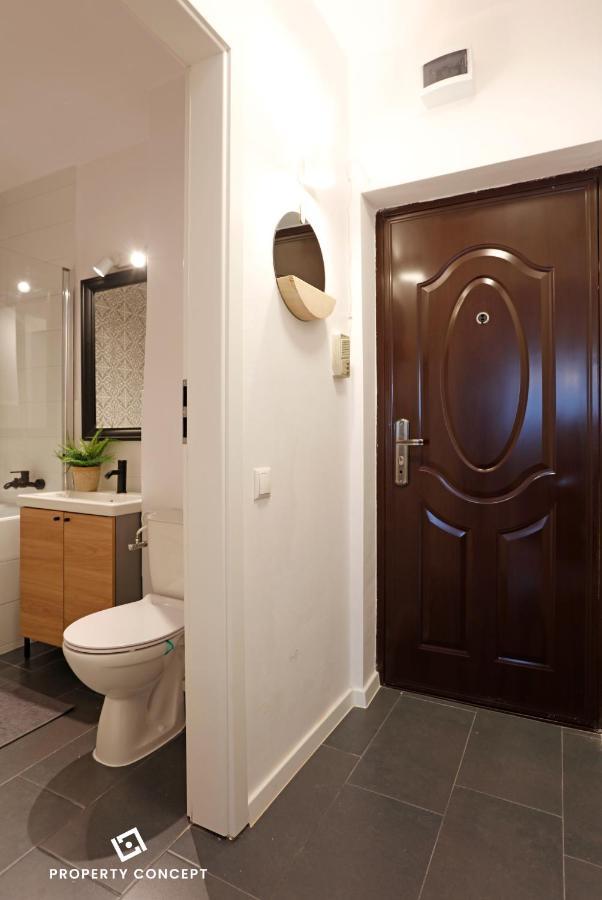 The Pearl Of Drumul Taberei + Netflix Apartament