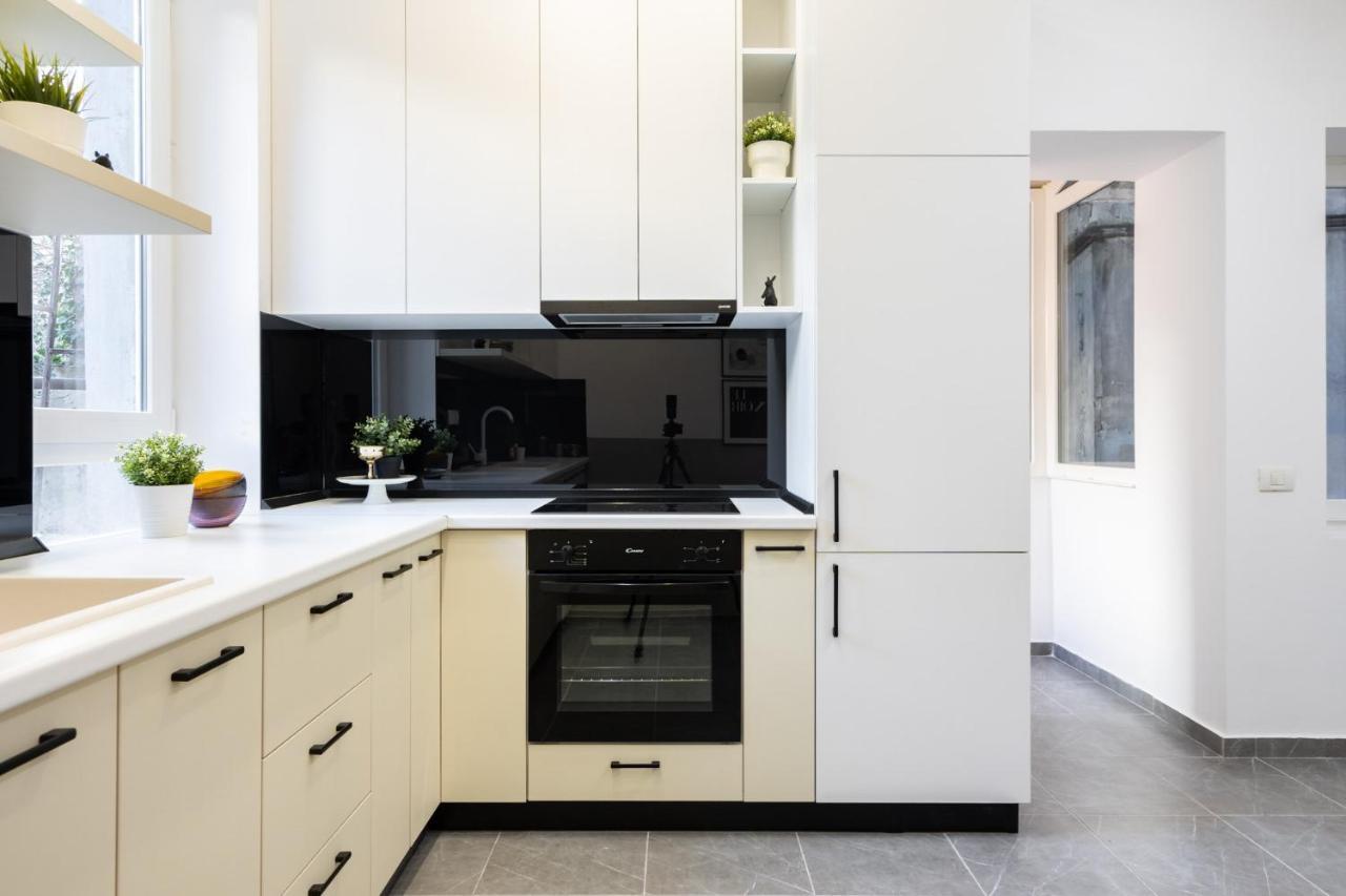 Four Bedroom Apartment, Old Town Apartament