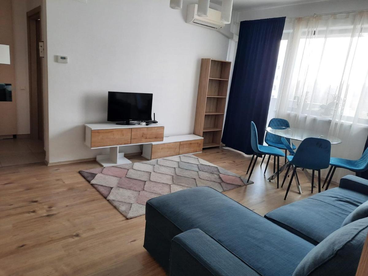Quiet Place Near Forest Apartment
