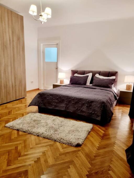 Apartment Cozy Near Center Bucharest