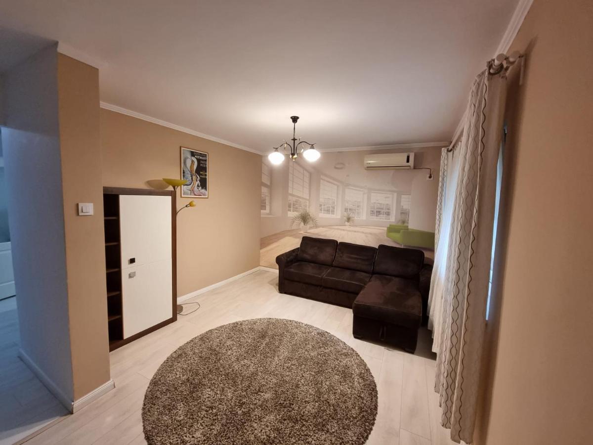 Apartment Aviatiei Caramfil Street Bucharest