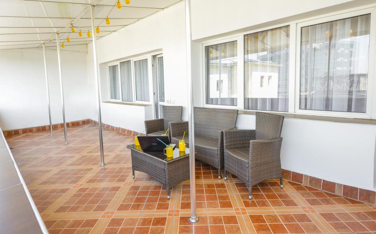 One By One - By Grand Apartament