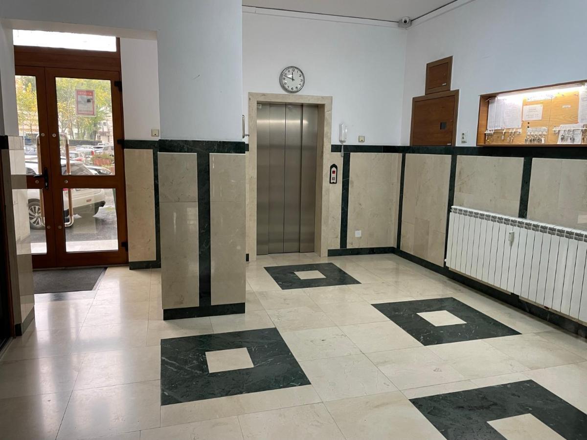 Old Ultra Apartment-4br-parliament Apartment