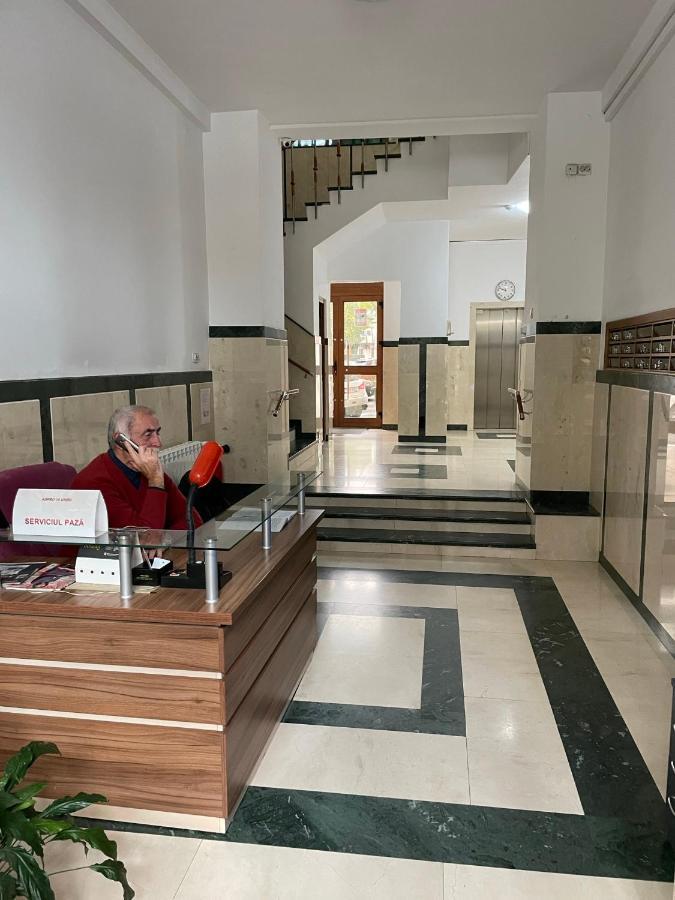 Old Ultra Apartment-4br-parliament * Bucharest