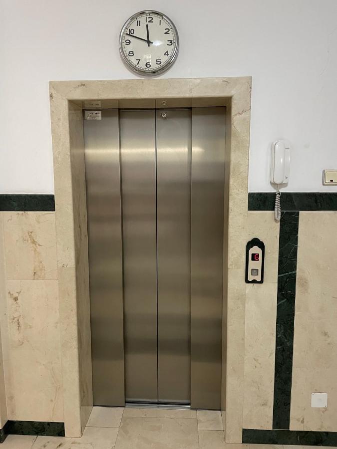 Old Ultra Apartment-4br-parliament Apartment Bucharest