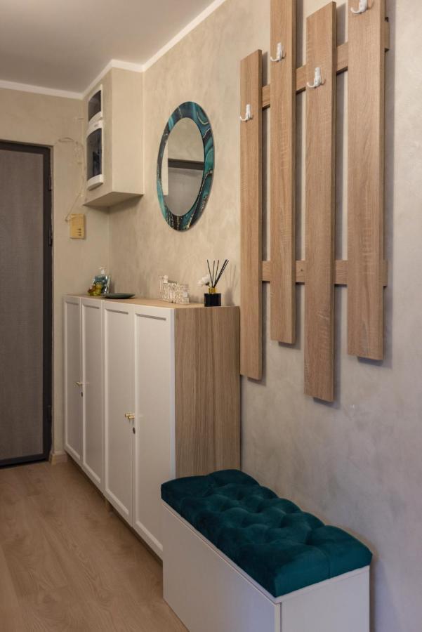 Apartment Emerald Aviatiei Bucharest
