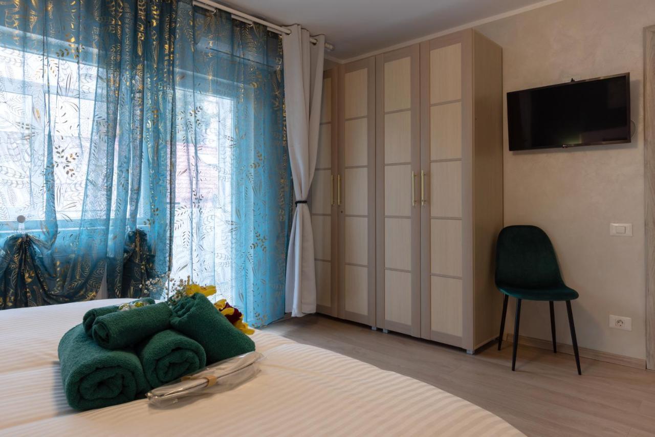 Apartment Emerald Aviatiei *