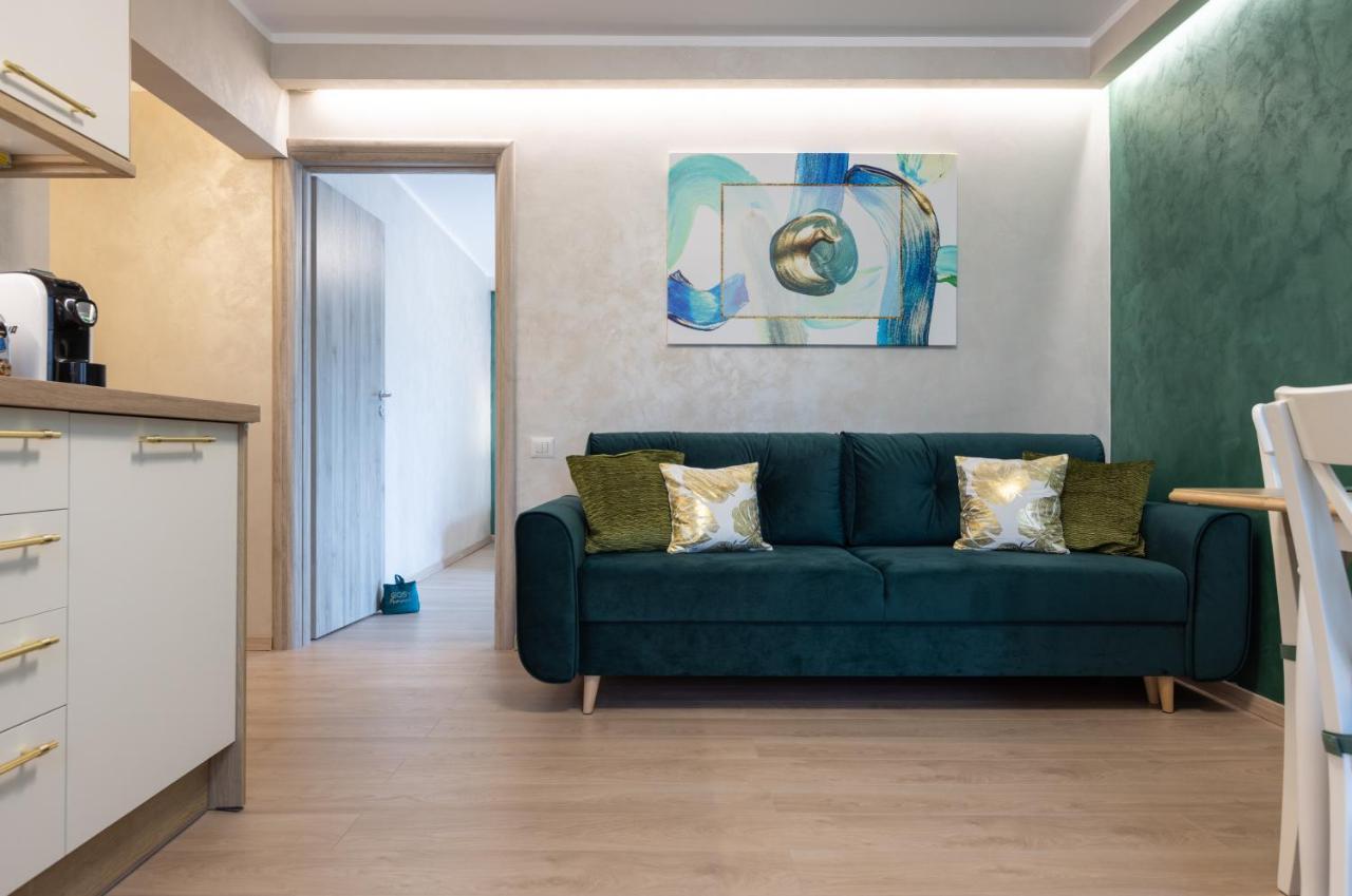 Emerald Aviatiei Apartment *