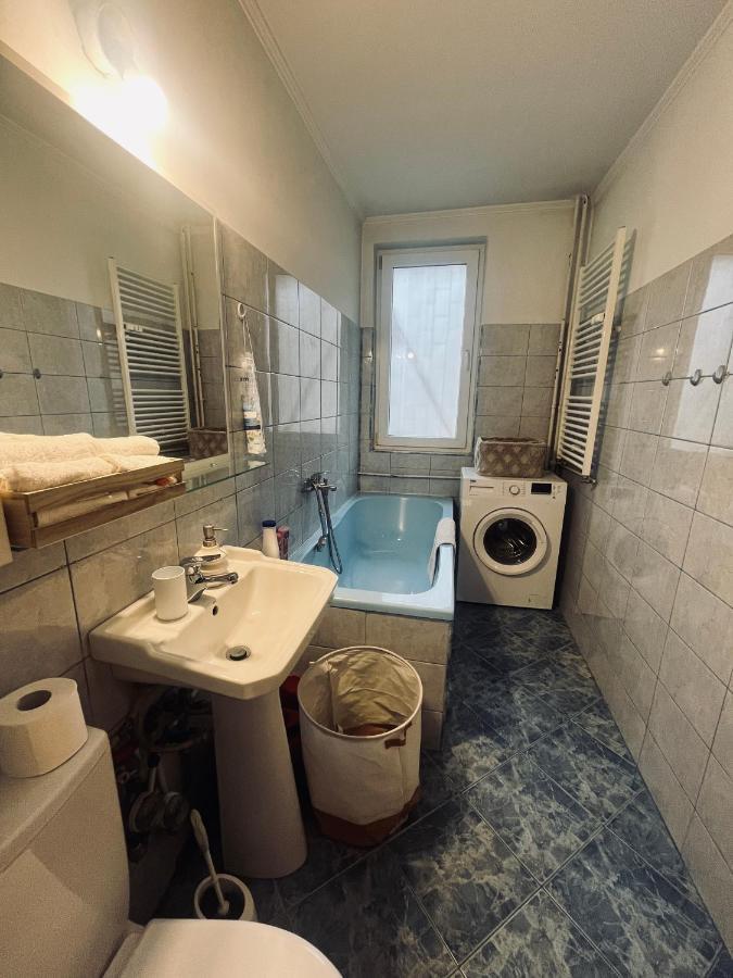 Orange Studio Apartament Bucureşti