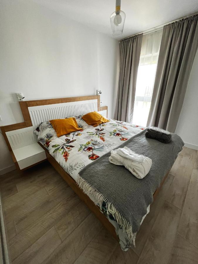 Apartment Silver