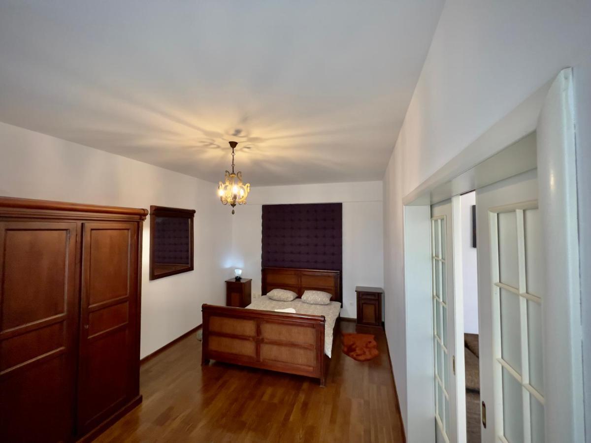 Apartamento Contemporary Comfort High Above - And Stylish Bucareste