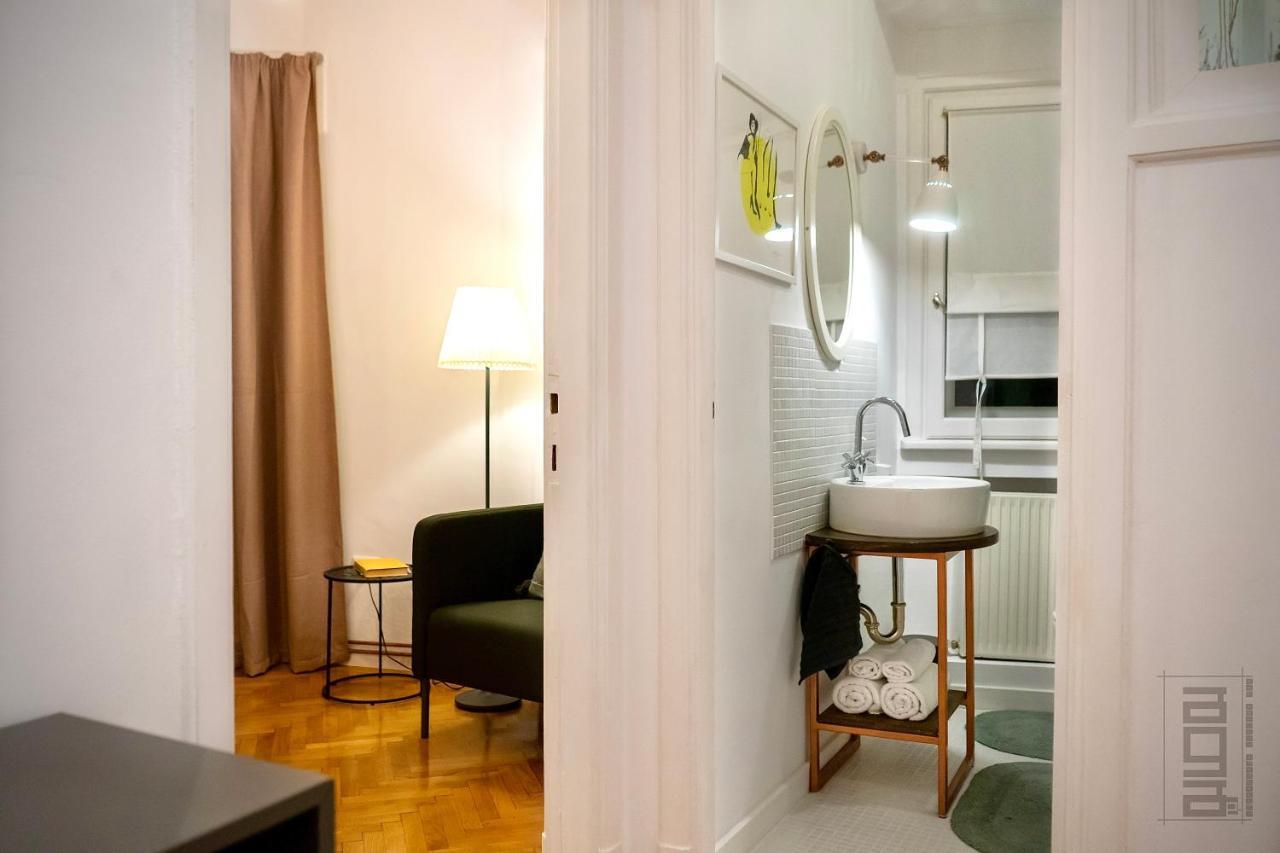 Apartment S Q U A Re Palace Gallery//apartment