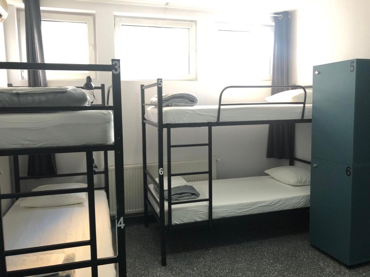 Bedsy Hostel